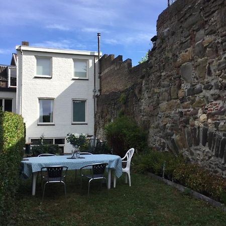 De Stadswal Maastricht Bagian luar foto