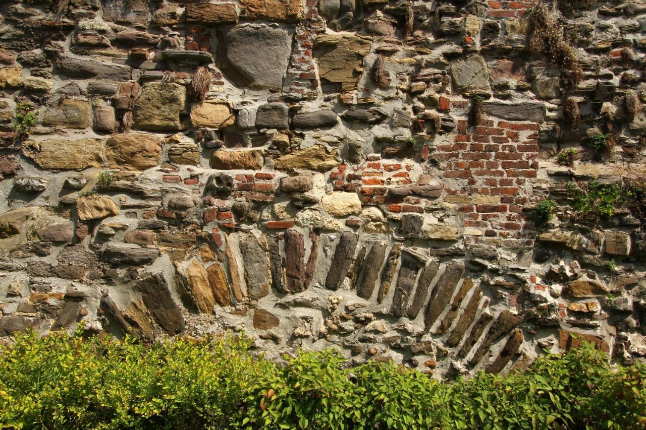 De Stadswal Maastricht Bagian luar foto
